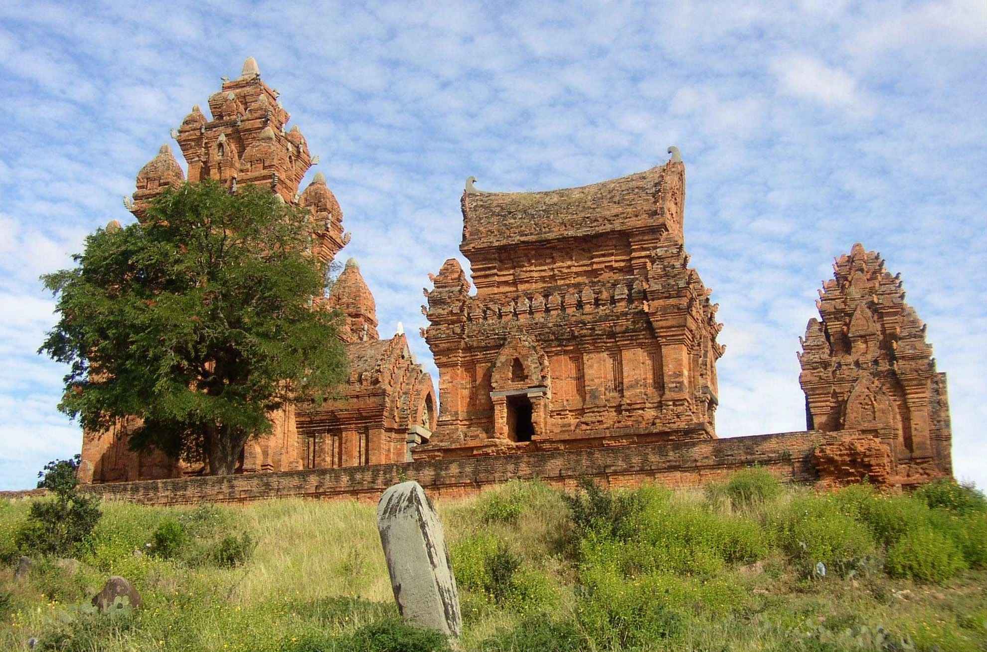thap-po-klong-garai-kham-pha-di-san-cham-ninh-thuan_547