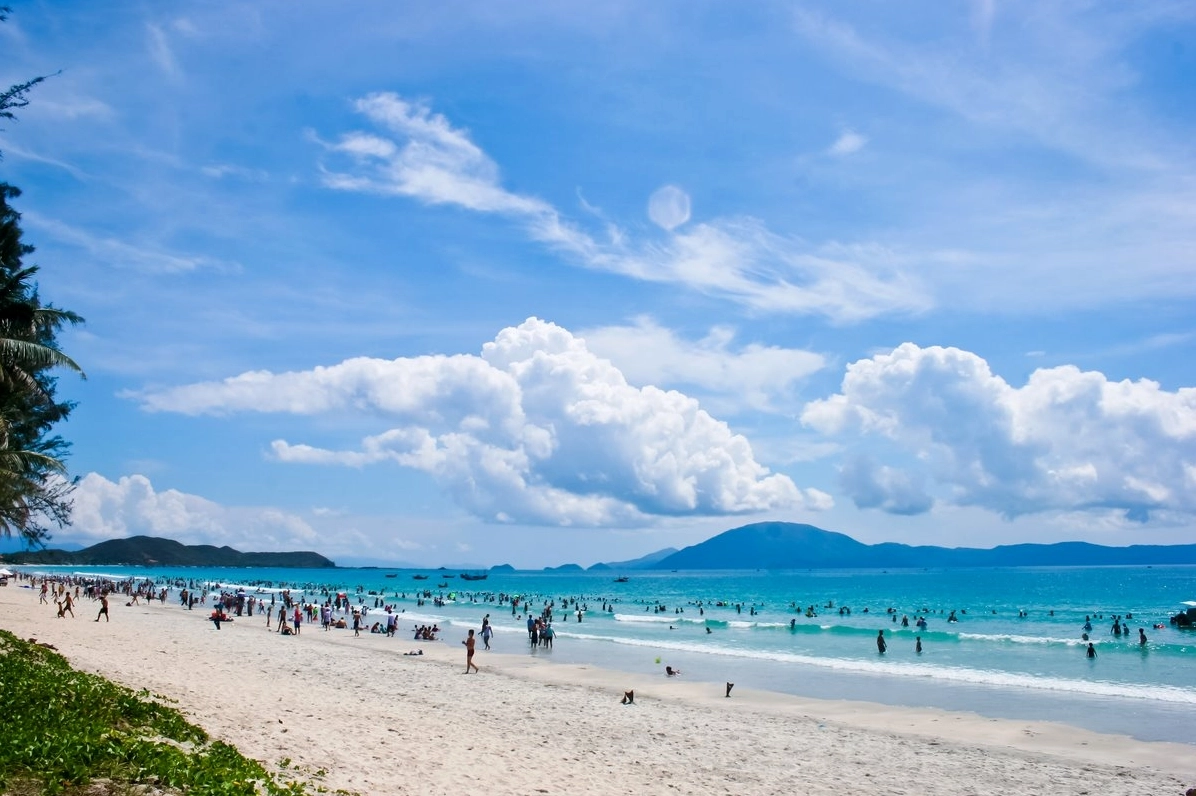 Toàn cảnh bãi biển Đồ Sơn tuyệt đẹp