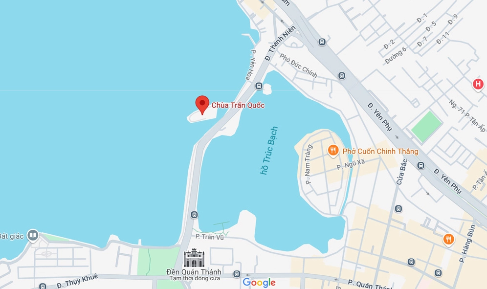 Toàn cảnh Chùa Trấn Quốc nhìn từ Hồ Tây