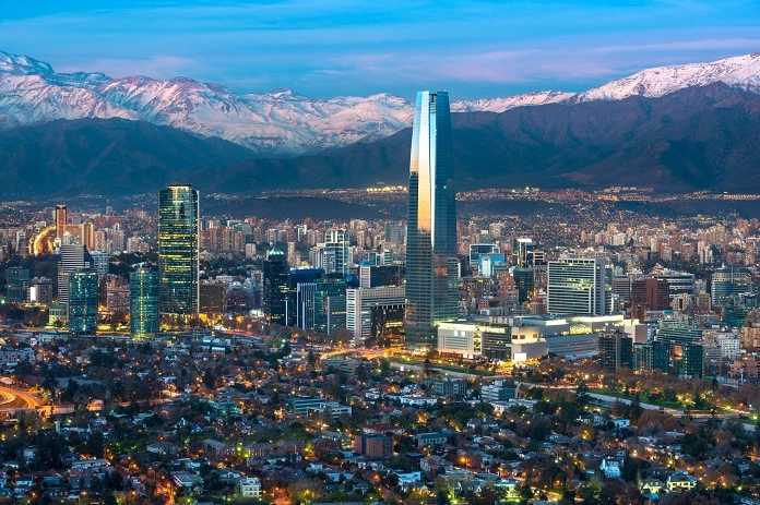 Toàn cảnh thành phố Santiago nhìn từ trên cao