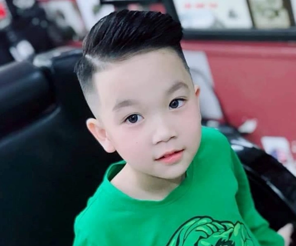 toc-ngan-toc-ep-cho-be-trai-xu-huong-2026-cho-me-lua-chon_527