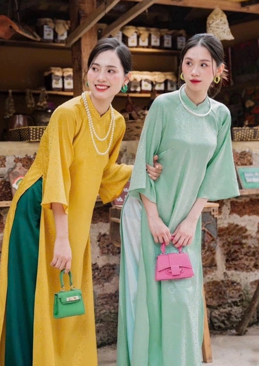 Trang phục truyền thống Việt Nam đa dạng